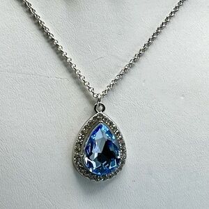 Elegant Blue Teardrop Necklace and Earring Set